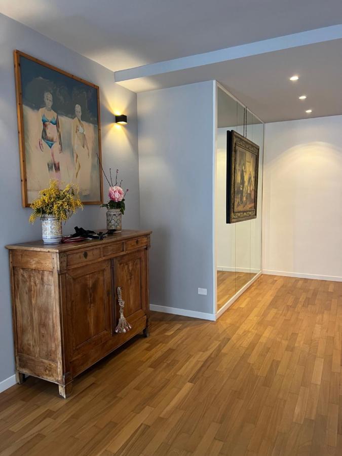 バーリLuxuryflat 42アパートメント エクステリア 写真
