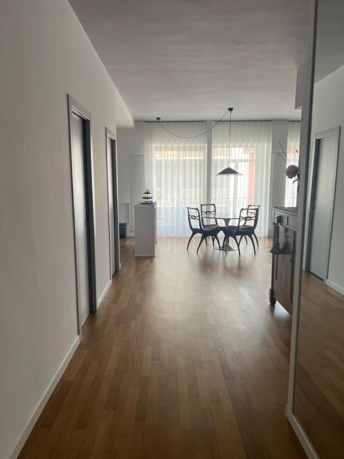 バーリLuxuryflat 42アパートメント エクステリア 写真